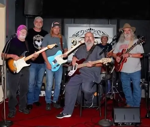 Tres Hombres live at 20's Pub
