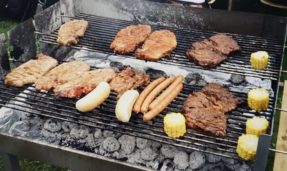Grillknytis vid Bygdegården Östra Husby 