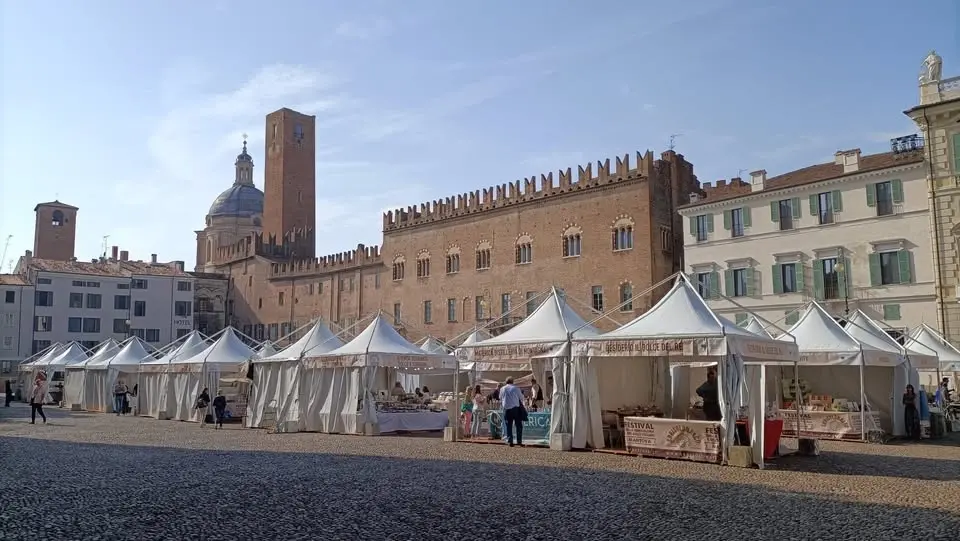 FESTA SBRISOLONA A MANTOVA E "INVENTARE LA NATURA. LEONARDO, ARCIMBOLDO, CARAVAGGIO" A PALAZZO TE