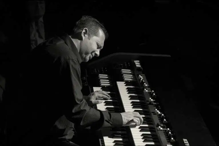 Pat Bianchi Trio