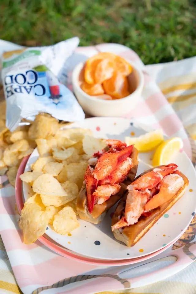 Cousins Maine Lobster at HTeaO Arlington/S. Cooper St.