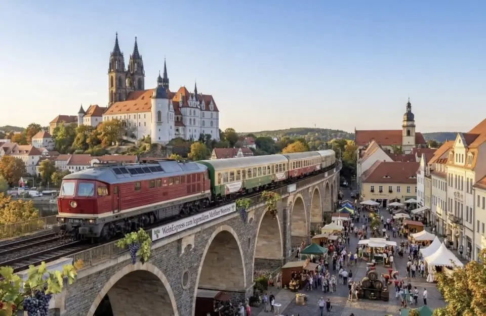 Weinfest Express von Aschersleben zum Weinfest Meißen über Bernburg, Halle und Leipzig