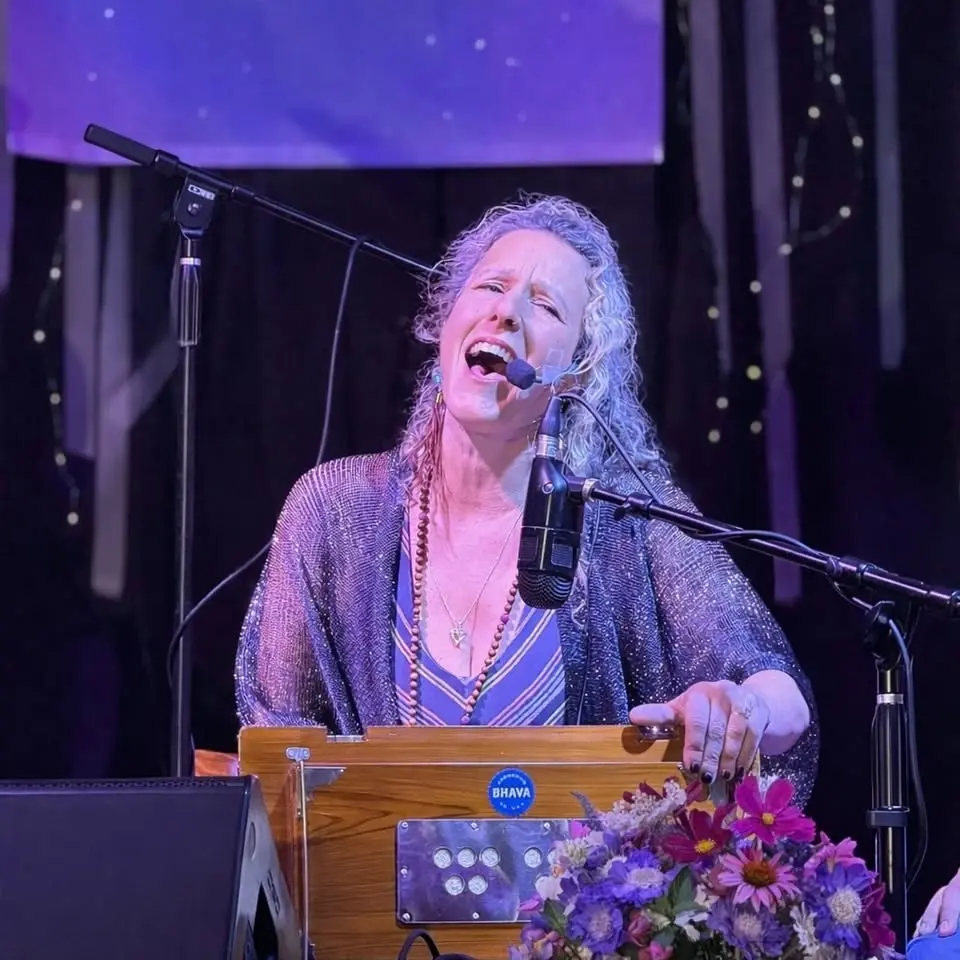 Bhakti Shakti Kirtan with Shayna Samuels Turner from Mothership Kirtan Collective
