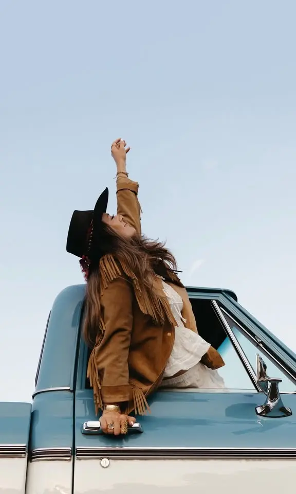 Alyssa Bonagura - America's Backroads Tour