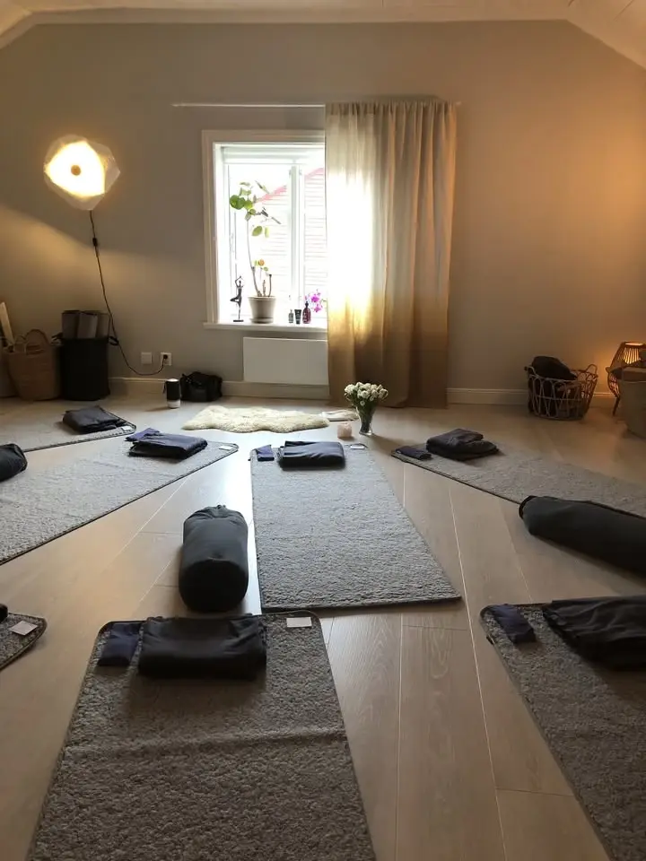 Start - Lugn & stärkande Kundaliniyoga 8 ggr