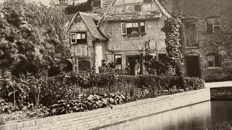 Talk: Investigating Archaeology on Gloucester's Rivers