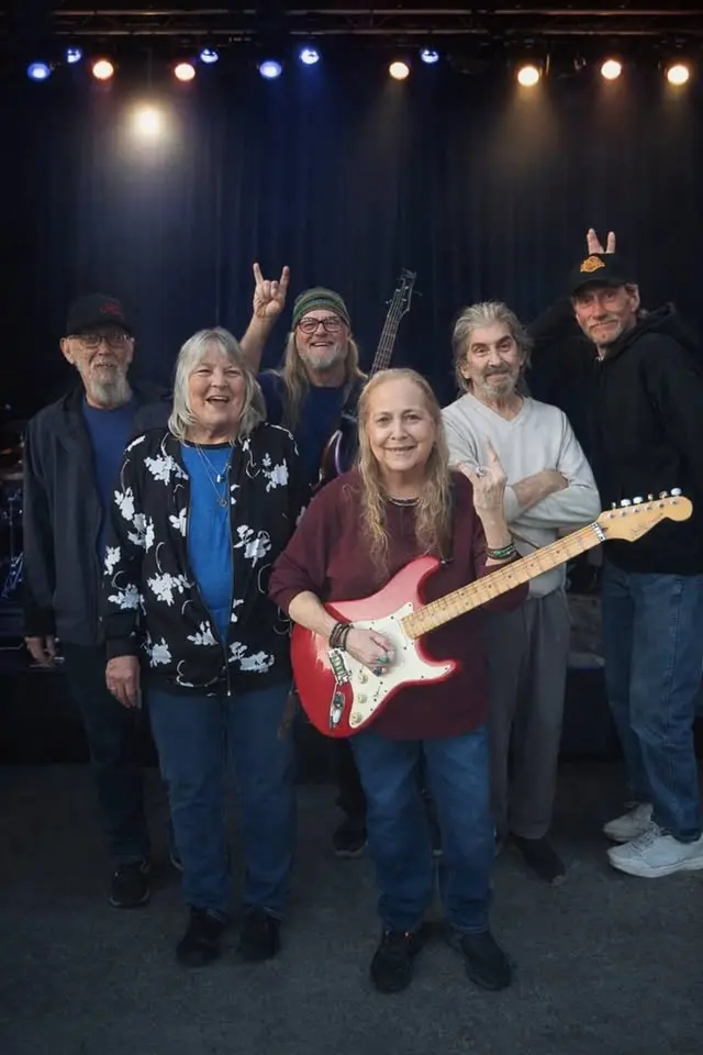 Fogg Revisited Rocks the Saw Shop