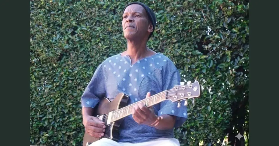 Louis Mhlanga LIVE! @café Roux