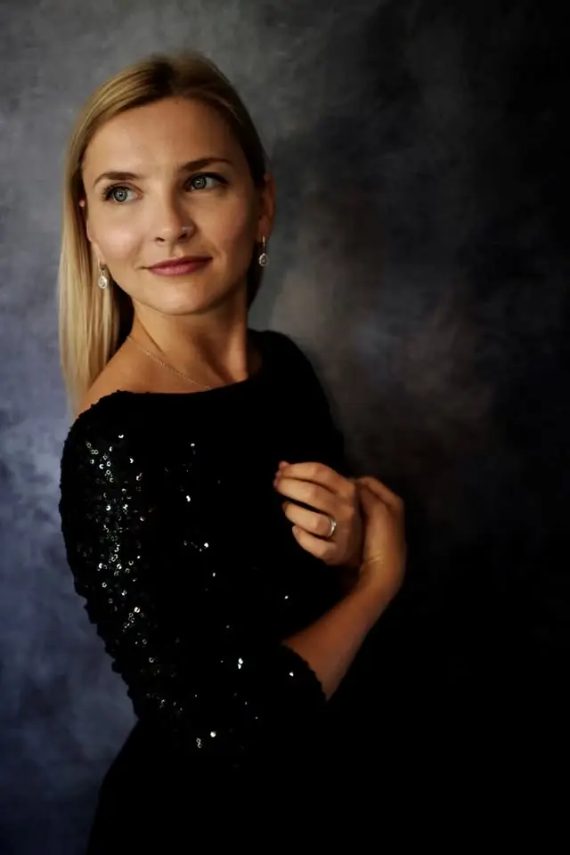 VARVARA TARASOVA piano