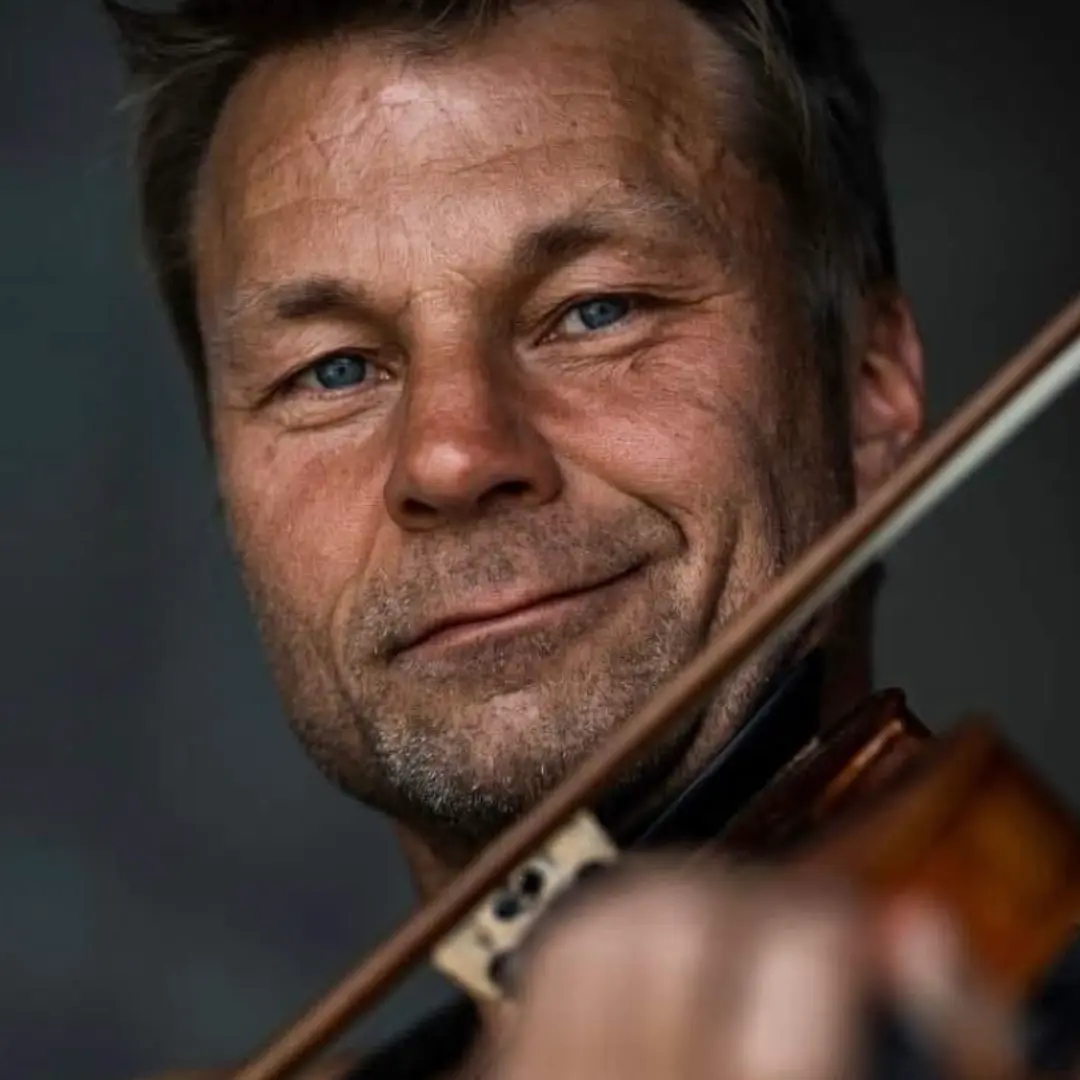 Daniel W Trio