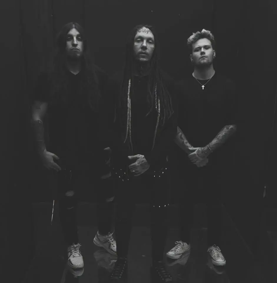 Lines Øf Loyalty Returns To Kenosha, WI