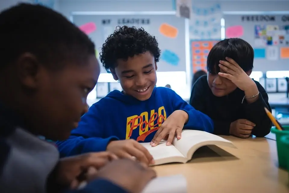 English In-Person School Tour