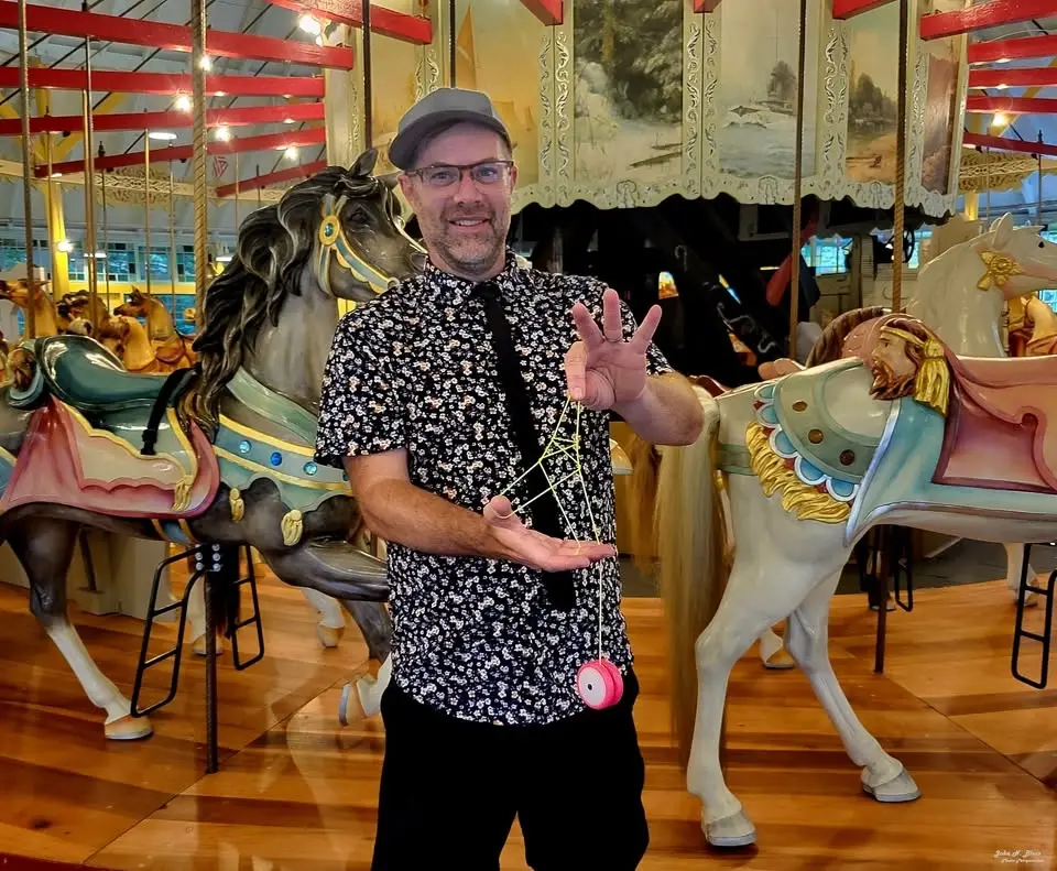 NEIGHBORHOOD PERFORMANCE SERIES Featuring "JOHN HIGBY - THE YOYO GUY!"