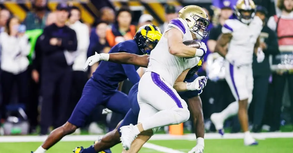Washington State Cougars at Washington Huskies Football