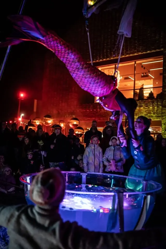 Sea Shanties at Durham Fringe (underwater aerial show)