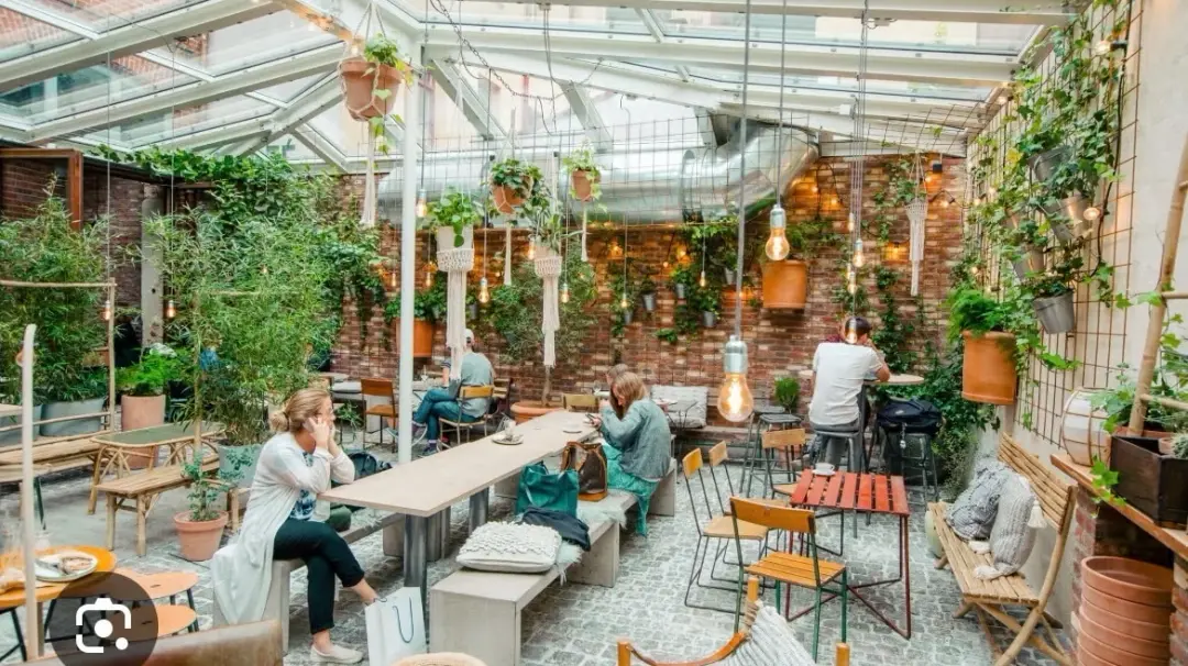 Entrepreneurship + Kafé