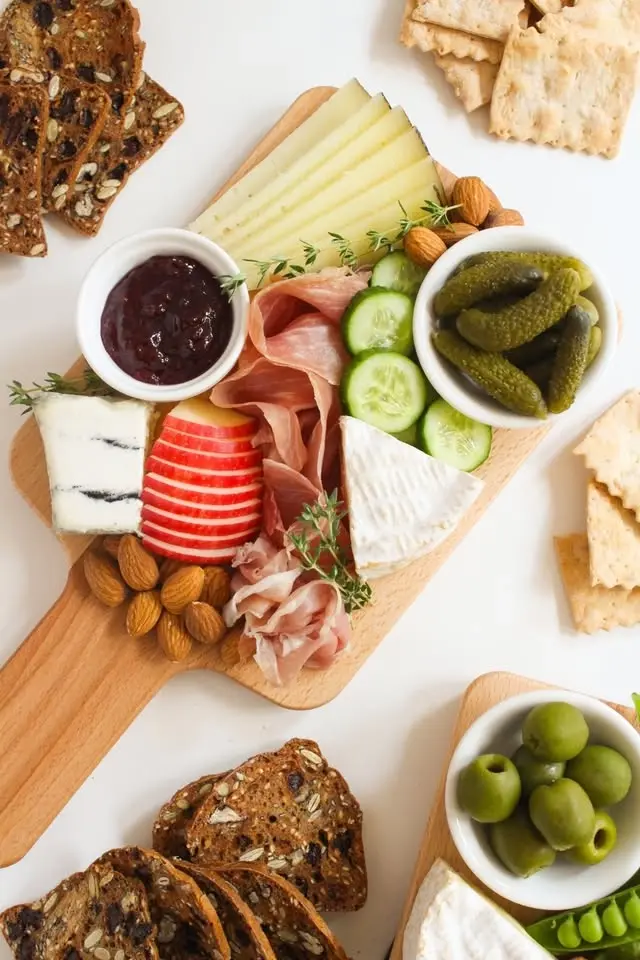 Caregiver Connections: Charcuterie & Connection 