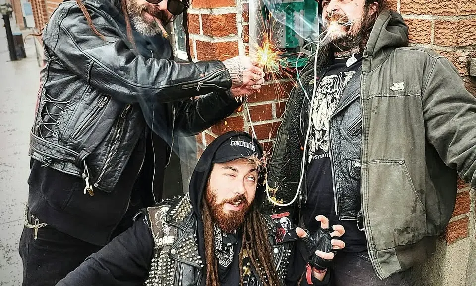 DOPETHRONE with FISTER and MARS