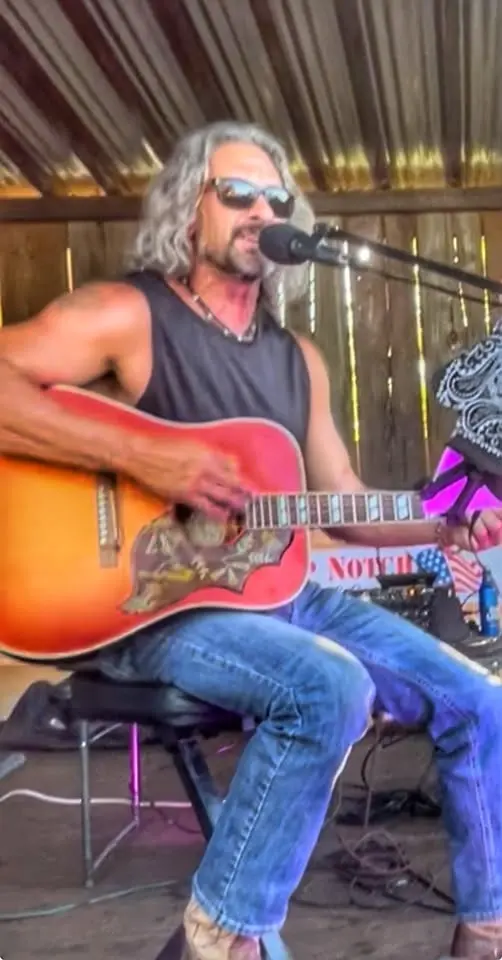 Solo Acoustic - The House - Show Low