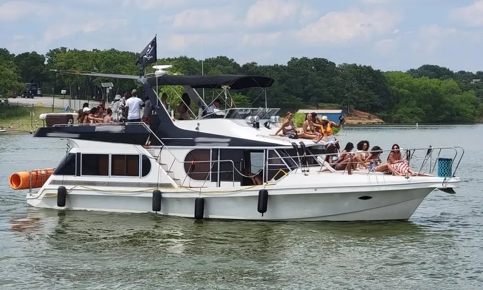 6th Annual Summer Yacht Party