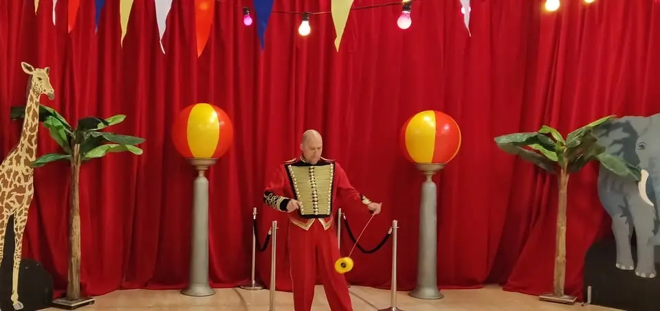 Cirkusskolan, 9-12 år