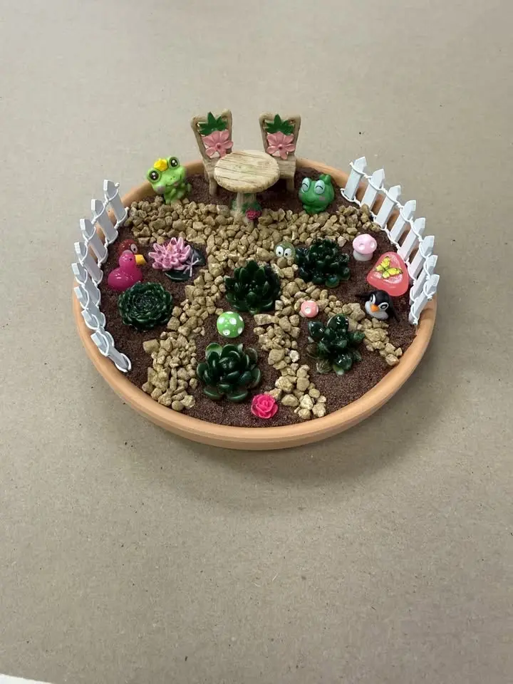 Freeze & Fuse Succulent Fairy Garden