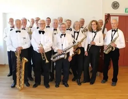 SOMMAR I PARKEN ”Bjereds Swing Band”