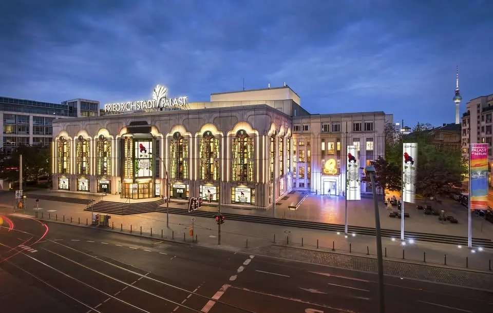 Berlin - Friedrichstadtpalast - JugendFEIER 2026 des HVD
