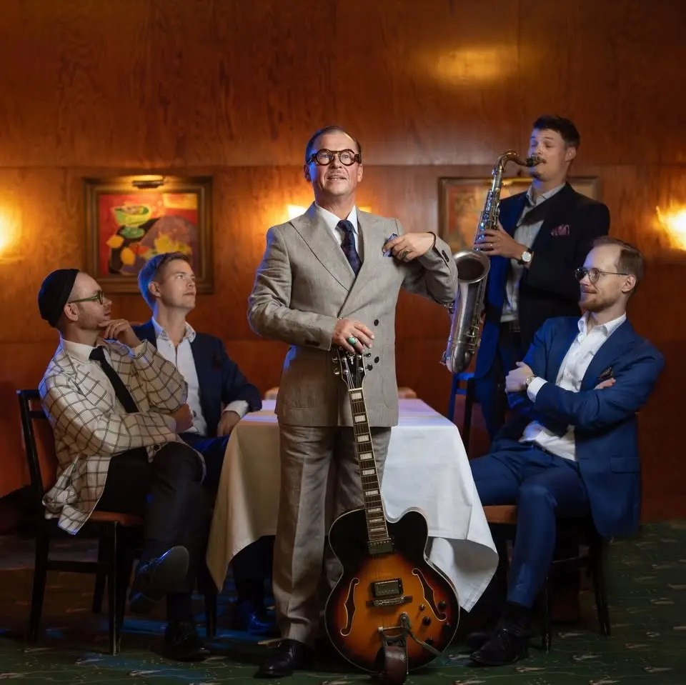 Puistoterassi: Sami Saari ja Jazzpojat