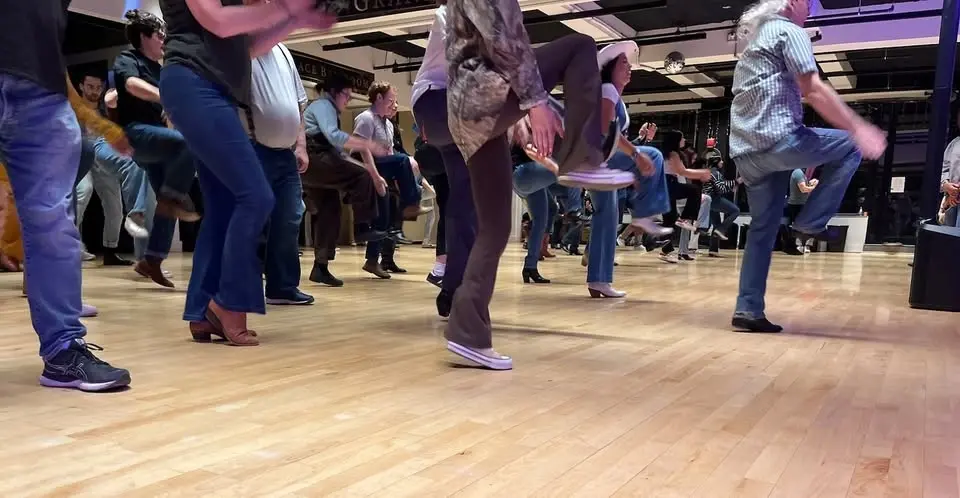 DANCE at the Big Apple Ranch!