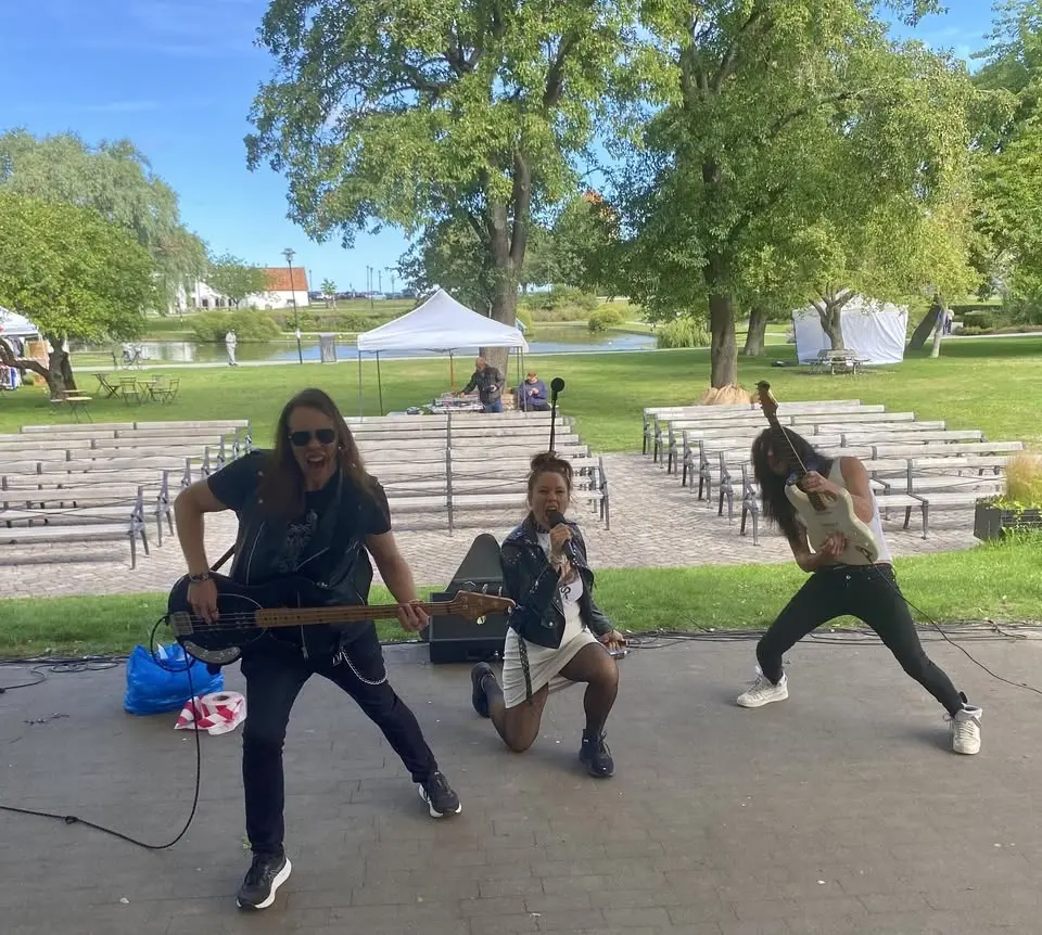 Barnfestival och rockshow för familjen - TORE and the NO SMOKERS spelar på Barndagen!