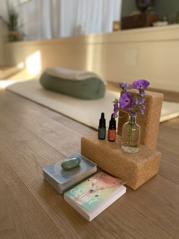 Recharge yourself - Breathwork, Restorative & Reiki