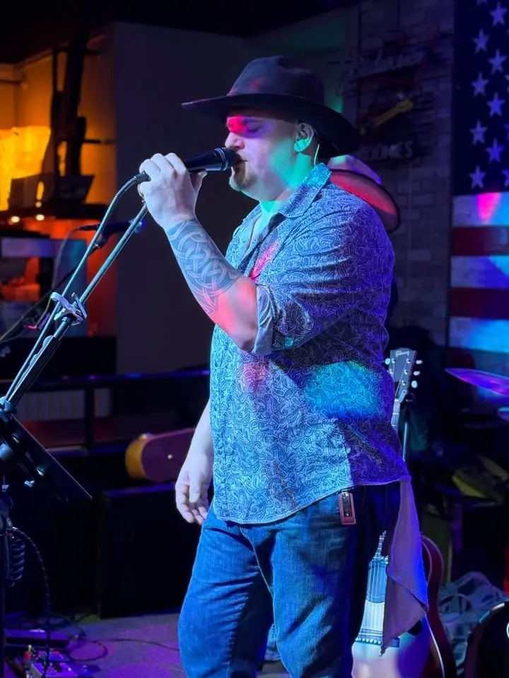 Carl Owens @ Skipper’s Cove