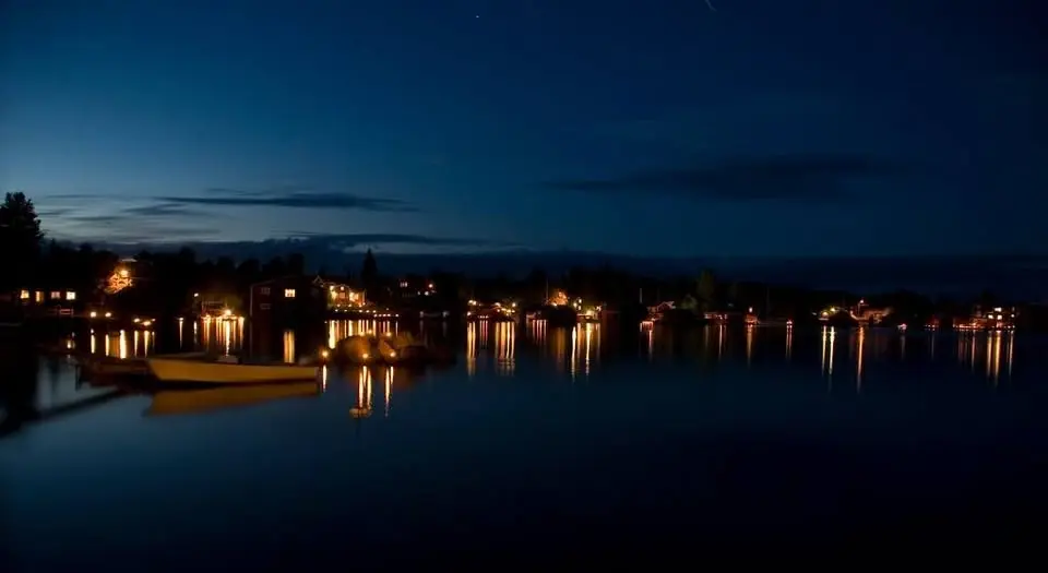 Lysnatta på Bergafjärden
