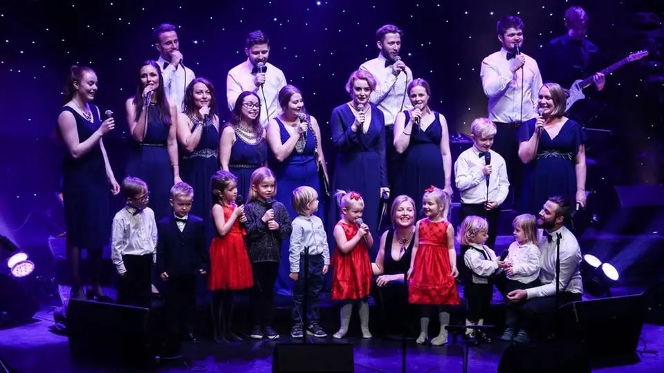 Heim til jul med Helgesenkoret // 2 x julekonserter i Operahuset Nordfjord
