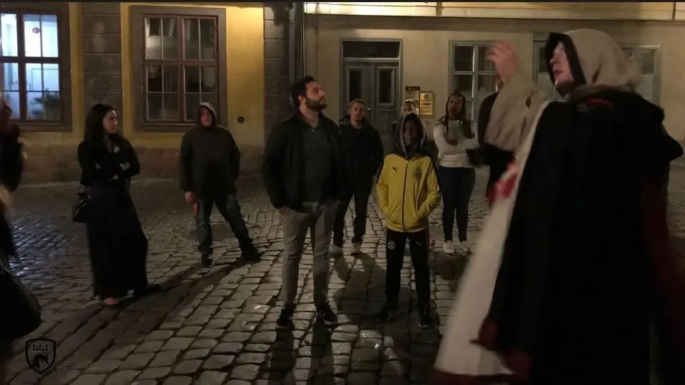 Spökvandring för barn med godisjakt