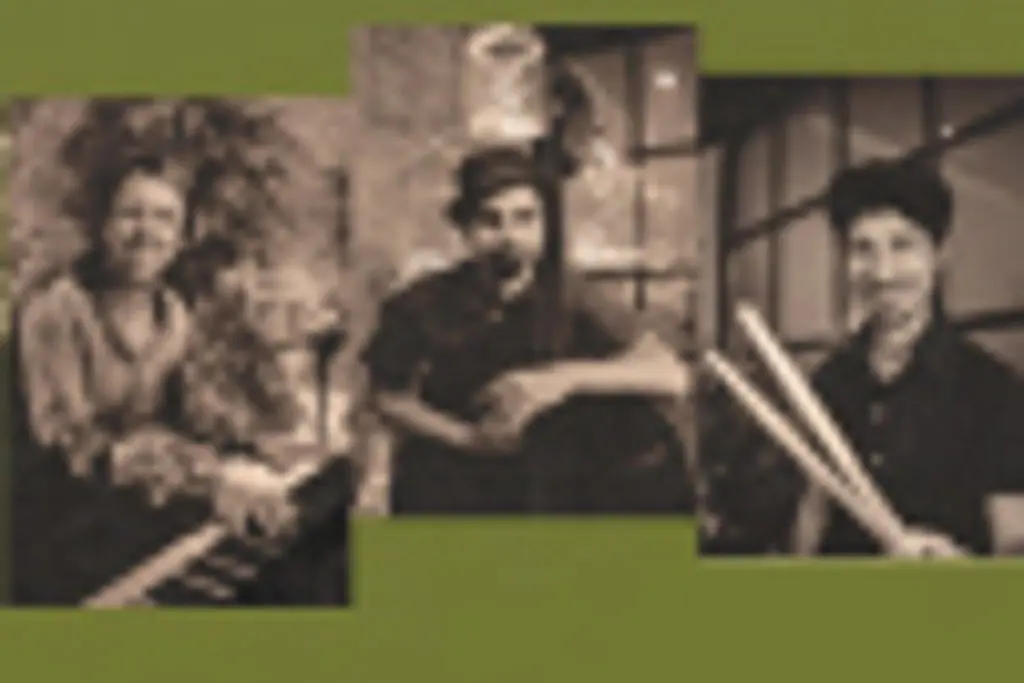 The Chicken Trio by Poyo Moya · Vespres de Refrigeris entre Guitarres