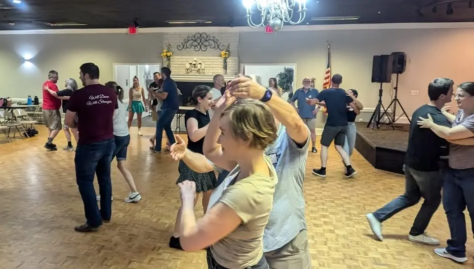 Charlotte Weekly Contra Dance! Recorded Music, calling by our Callers Collective