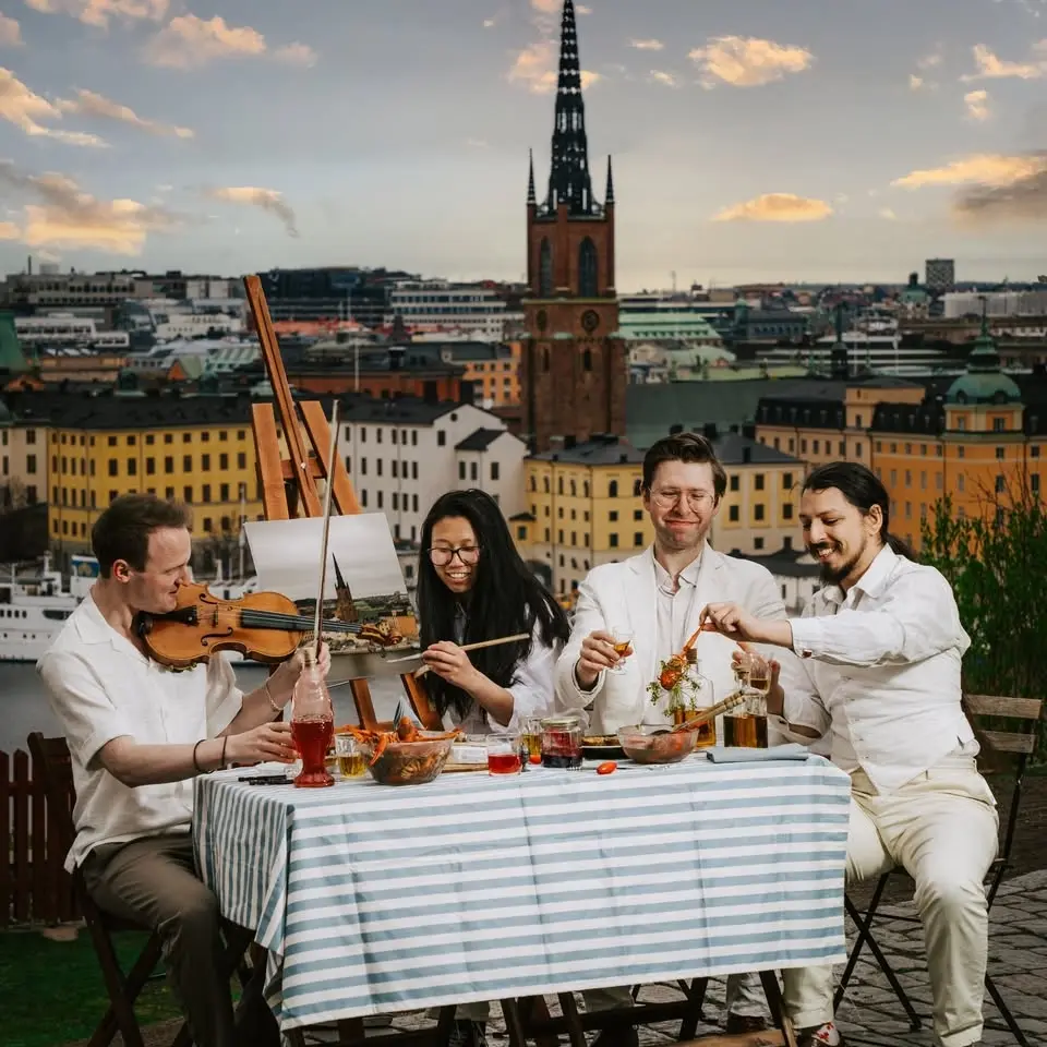 Hökis Visrum Presenterar Grabbarna från Eken