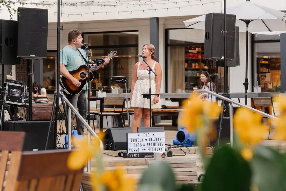 Summer Live Music in the Courtyard