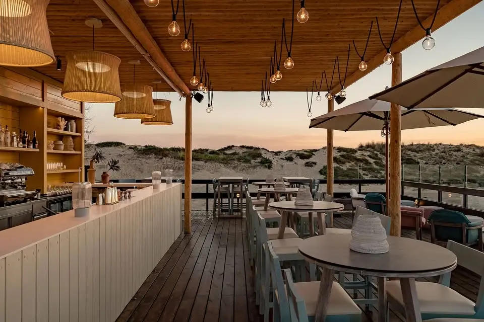 Sunset Vibes at GIGI's Bar
