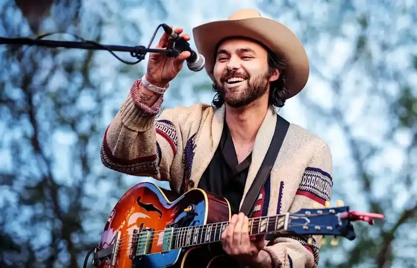 Shakey Graves & Dope Lemon - West Des Moines