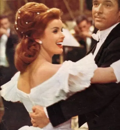 Viennese Waltz (Right Turning) Beginner Workshop!