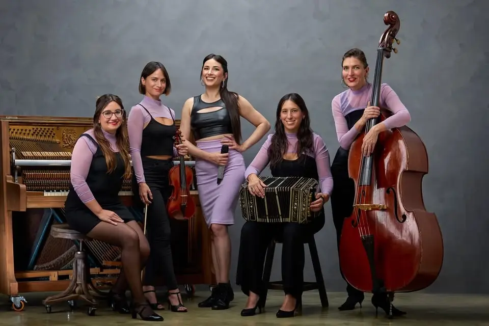 MUJERES Tango (concert & Milonga)