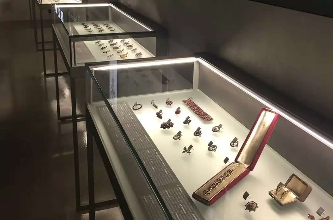 Den muzeí v Muzeu českého granátu v Praze