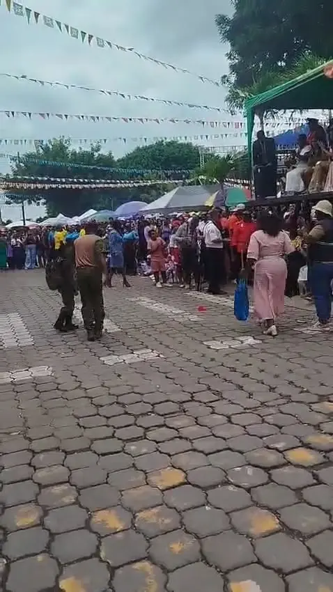 Desfiles de Cantonización de San Lorenzo 💓❤️