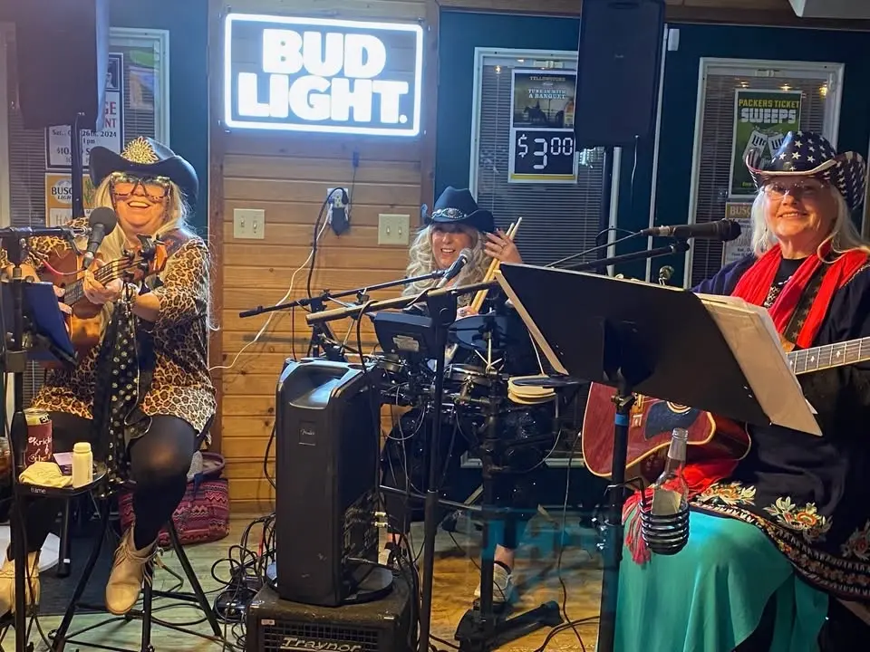 Giggin' Grannies @ Barn Again Lodge