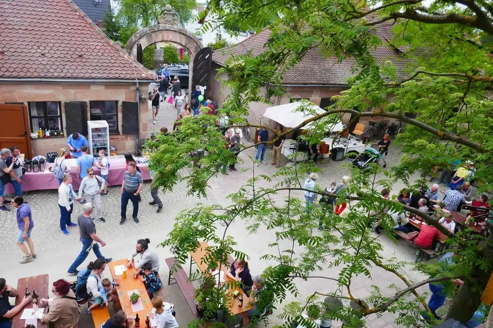 Sommerfest zum Jubiläum - 40 Jahre Kulturladen Schloss Almoshof