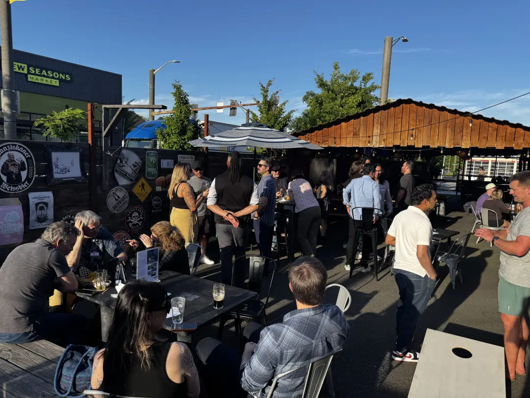 Vantechy Happy Hour