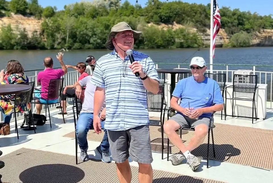 Awesome Ottawa Cruise Narrated by Tom Aussem